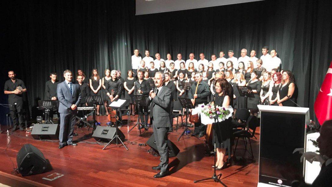 Öğretmenler Korosunun Yıl Sonu Konseri Büyük Beğeni Aldı