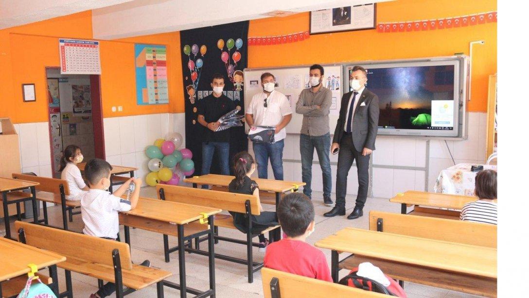 Süleyman Demirel Üniversitesi Öğrenci Konseyi'nden Eğitime Destek